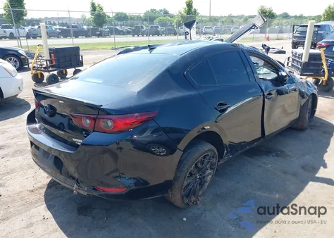 2022 Mazda Mazda3 Premium Plus z USA, uszkodzony, nr VIN JM1BPBEY0N1505231